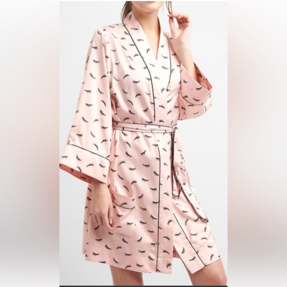 GAP GapBody Robe Womens M/L Pink Black Eyelash Print Kimono Tie Belt